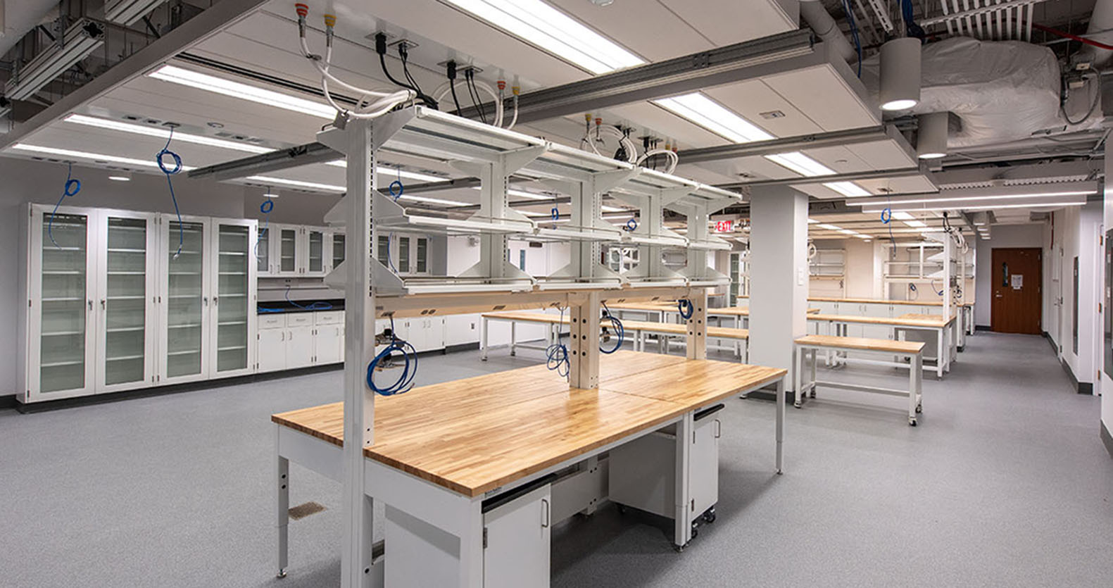 Center for Robotics and Biosystems (CRB) Central's newly renovated lab space.